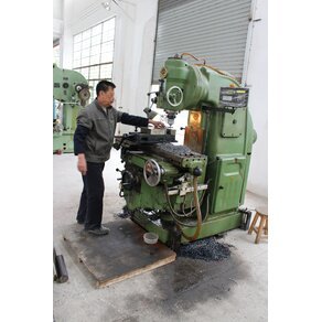 廠(chǎng)房設(shè)備三3